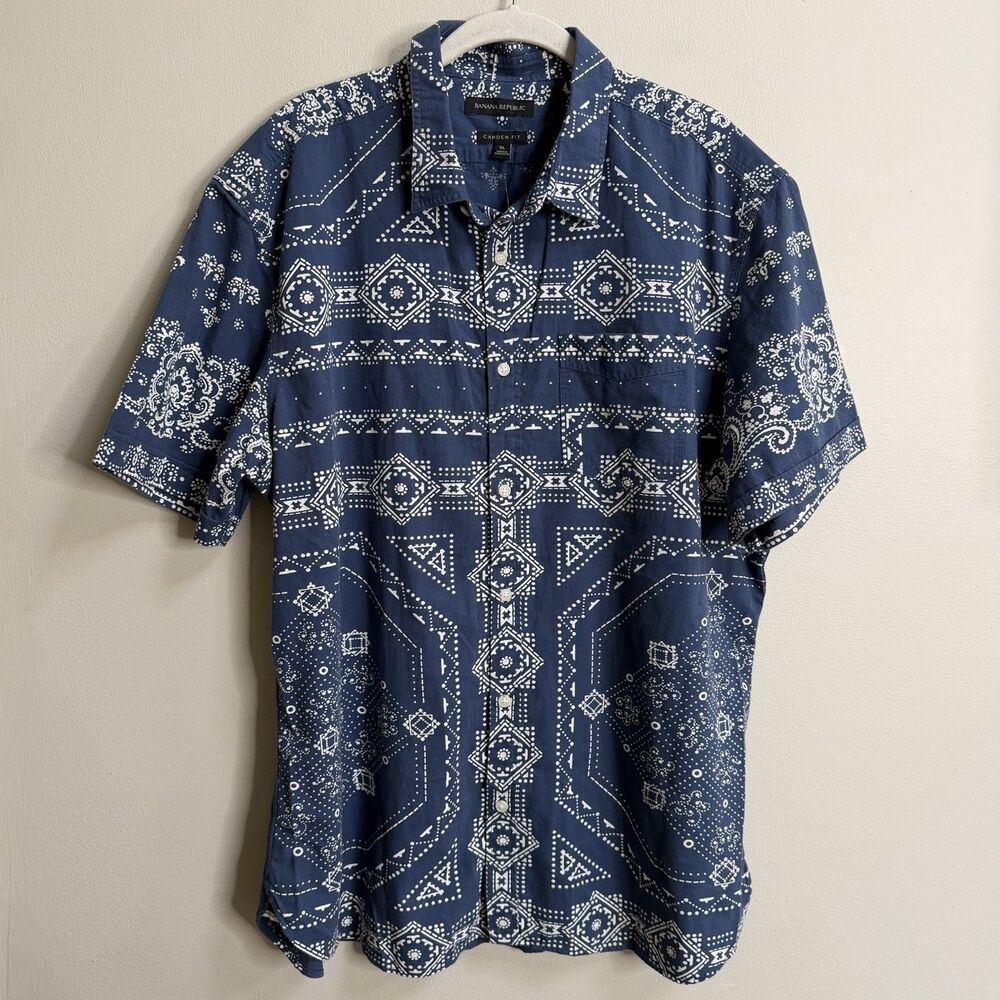 Men's Banana Republic Blue Bandana Camden Fit Short Sleeve Button Down Shirt XL